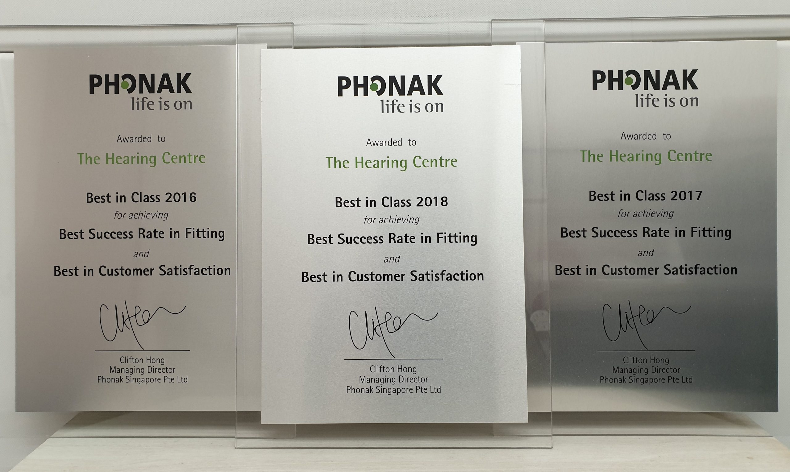 Phonak hearing aids awards