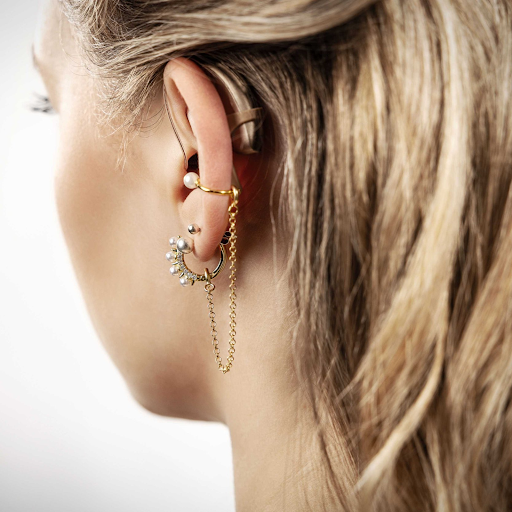 Can You Wear Earrings with Hearing Aids